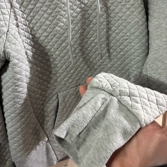 Women’s Small GreenTea Quilted Sweatshirt - Picture 2 of 7